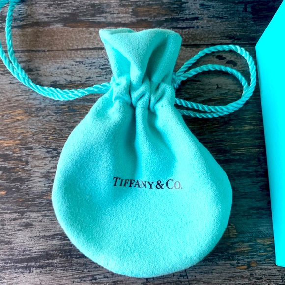 Authentic Tiffany Gift box set - Picture 2 of 6